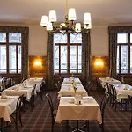 National By Mountain Hotel