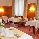 Hotel National By Mountain 3*
