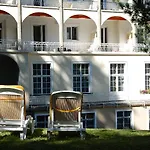National By Mountain Hotel 3*