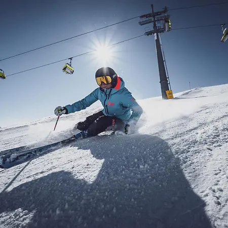 National By Mountain ホテル