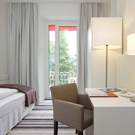 Hotel National By Mountain 3*