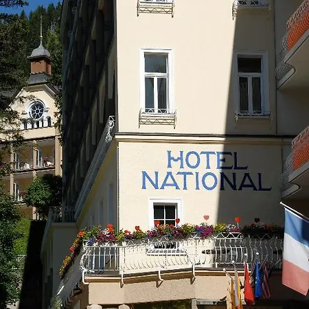 National By Mountain ホテル