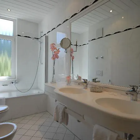 National By Mountain 3*