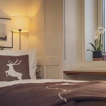 National By Mountain Hotel