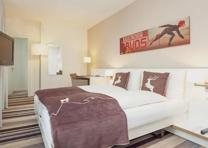 Otel National By Mountain