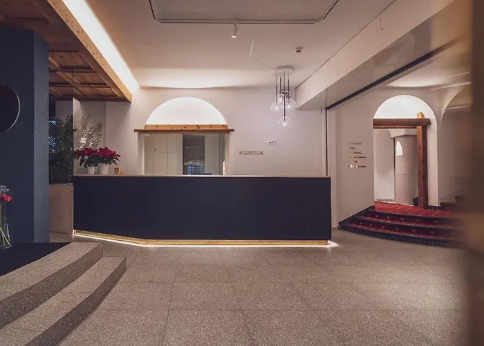 National By Mountain Otel 3*