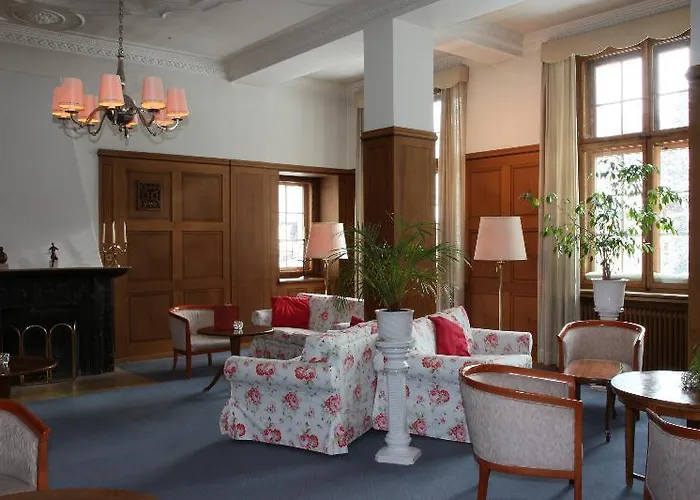 National By Mountain Hotel