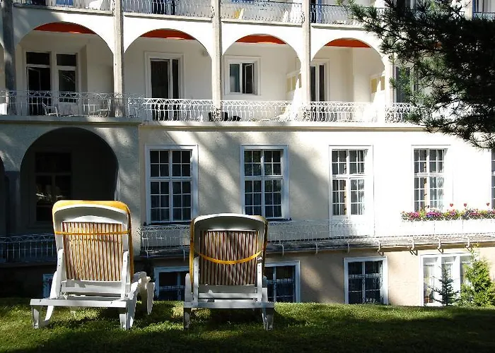 National By Mountain Otel 3*