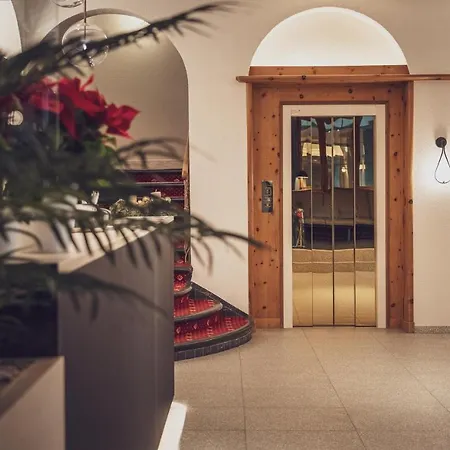 National By Mountain 3* Davos