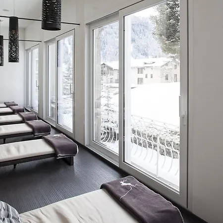 National By Mountain Hotell 3*