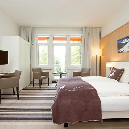 National By Mountain 3*