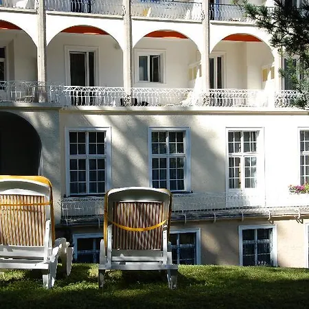 National By Mountain Hotell 3*